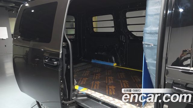 Hyundai Staria 2022 — photo 18