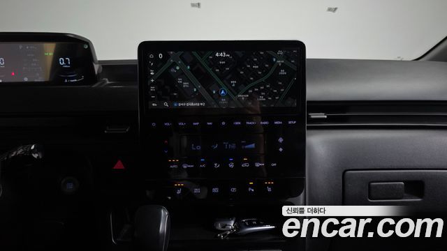 Hyundai Staria 2022 — photo 20