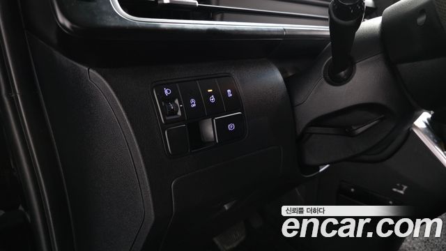 Hyundai Staria 2022 — photo 24