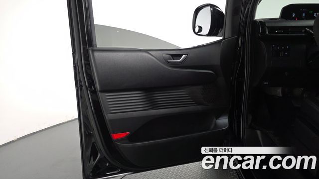 Hyundai Staria 2022 — photo 15