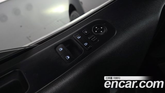 Hyundai Staria 2022 — photo 29