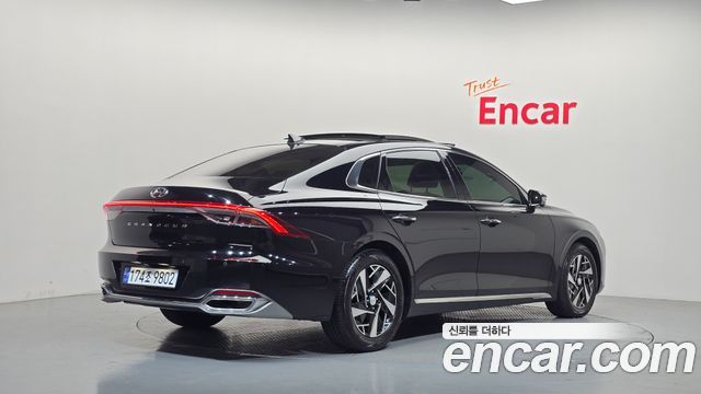 Hyundai Grandeur 2023 — photo 2
