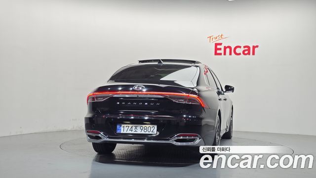 Hyundai Grandeur 2023 — photo 4