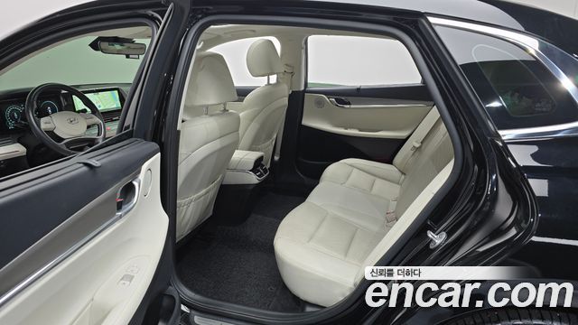 Hyundai Grandeur 2023 — photo 17
