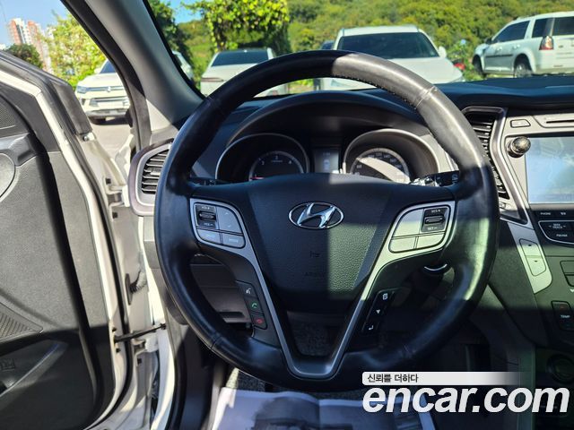 Hyundai Santafe 2014 — photo 17
