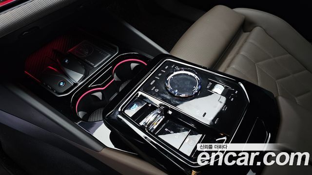 BMW i5 2025 — photo 12