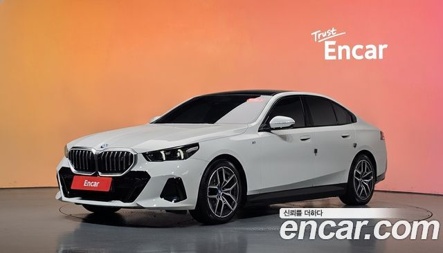 BMW i5 2025 — photo 1