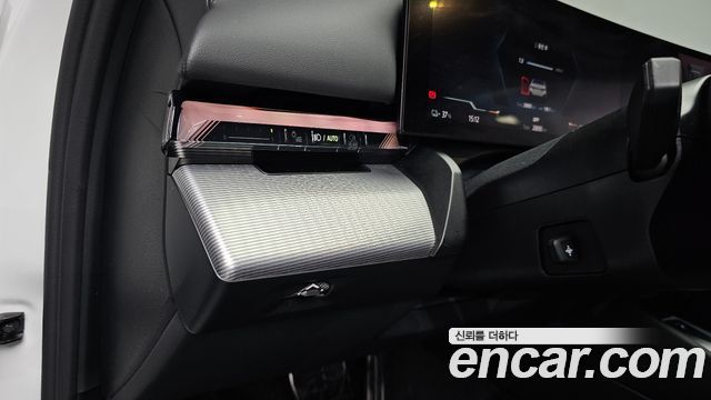 BMW i5 2025 — photo 40