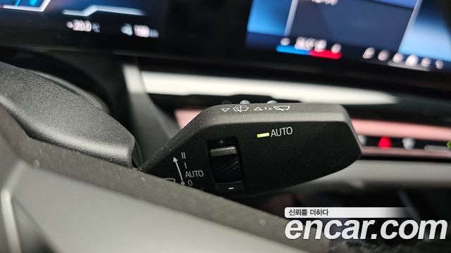 BMW i5 2025 — photo 42