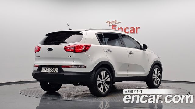 Kia Sportage 2011 — photo 2