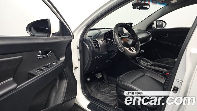 Kia Sportage 2011 — photo 10