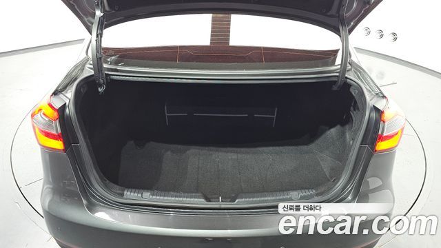 Kia K3 2013 — photo 20