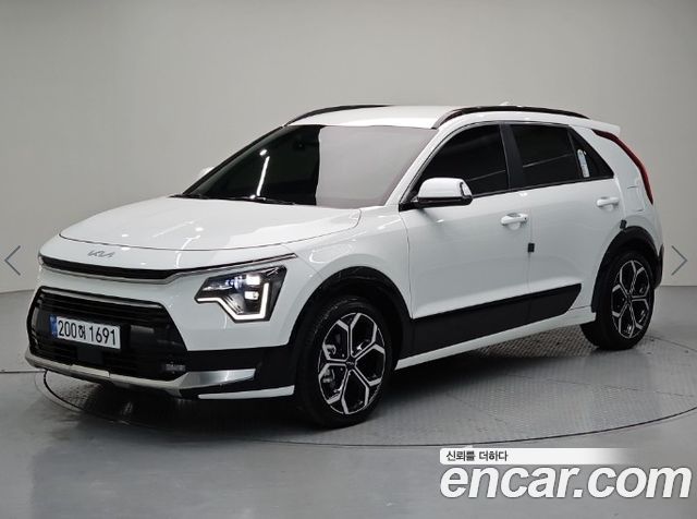 Kia Niro 2024 — photo 1