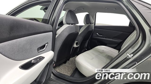 Hyundai AVANTE 2022 — photo 12
