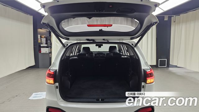 Kia Sorento 2015 — photo 24