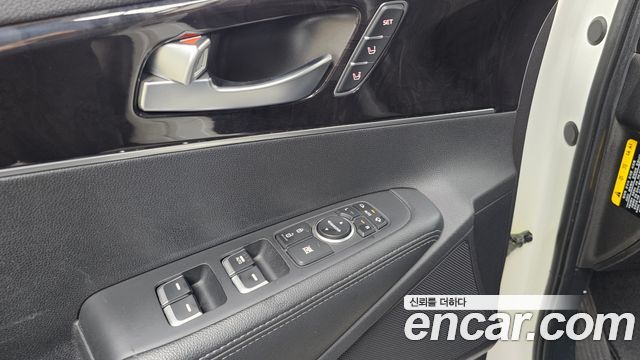 Kia Sorento 2015 — photo 29