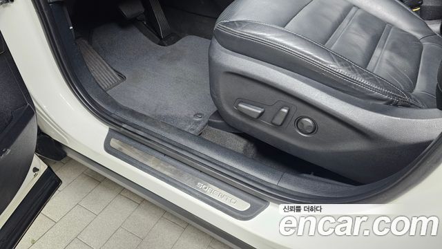 Kia Sorento 2015 — photo 30