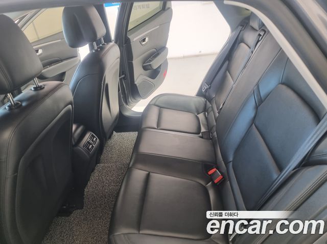 Renault Korea SM6 2020 — photo 11