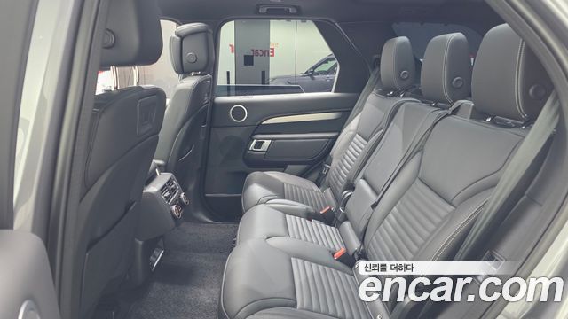 Land Rover Discovery 2026 — photo 4