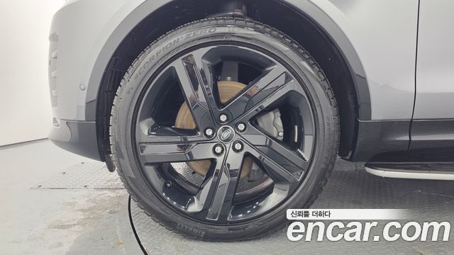 Land Rover Discovery 2026 — photo 8