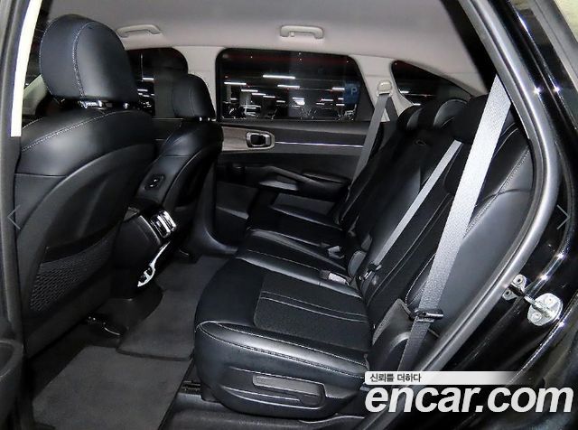 Kia Sorento 2023 — photo 7