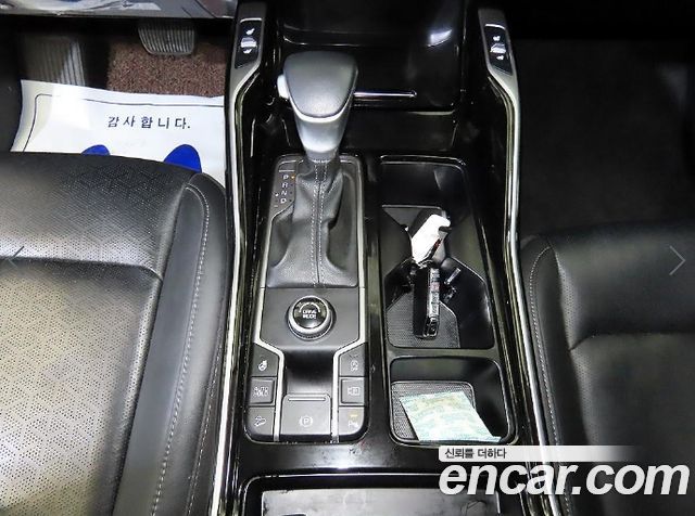 Kia Sorento 2023 — photo 12
