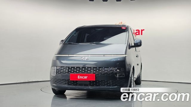 Hyundai Staria 2022 — photo 3