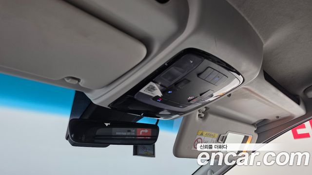 Hyundai Staria 2022 — photo 25