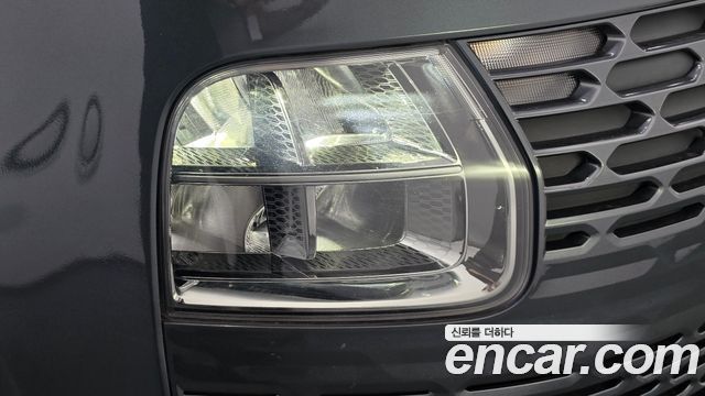 Hyundai Staria 2022 — photo 8
