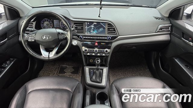 Hyundai AVANTE 2020 — photo 10