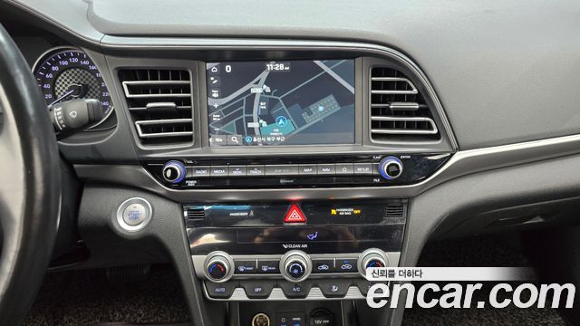 Hyundai AVANTE 2020 — photo 20