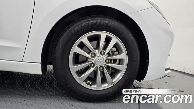 Hyundai AVANTE 2020 — photo 7
