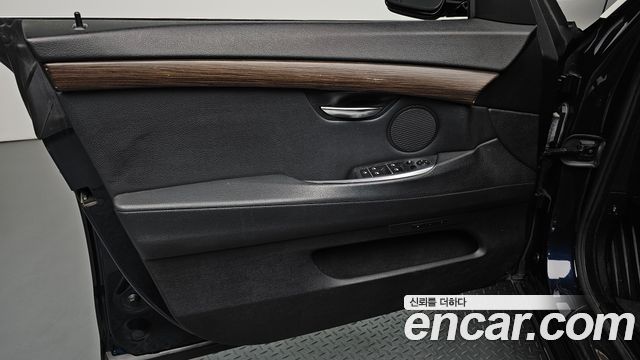 BMW Gran Turismo 2011 — photo 14
