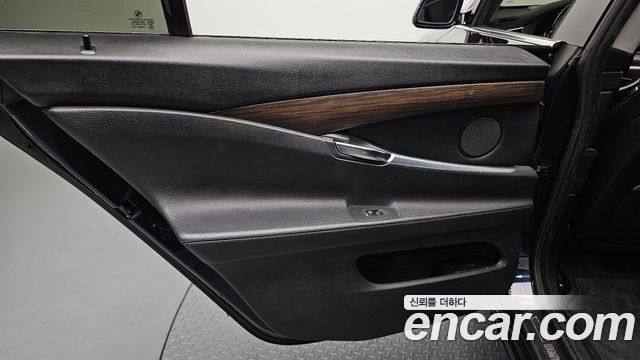 BMW Gran Turismo 2011 — photo 15