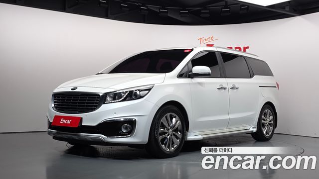 Kia Canival 2016 — photo 1