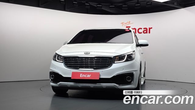 Kia Canival 2016 — photo 3