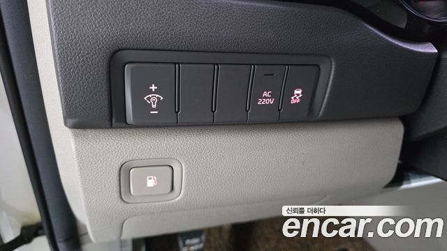 Kia Canival 2016 — photo 12