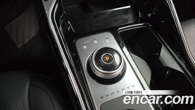 Kia Sorento 2023 — photo 12