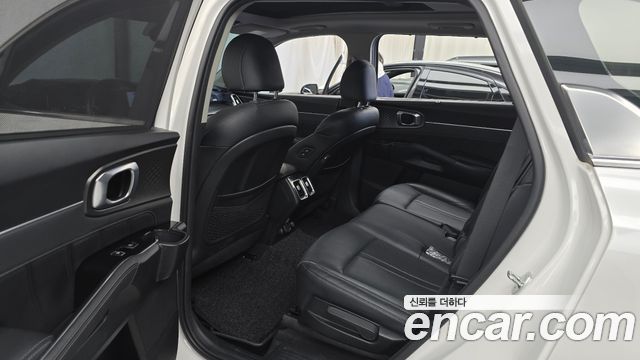 Kia Sorento 2023 — photo 18