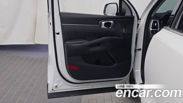 Kia Sorento 2023 — photo 14