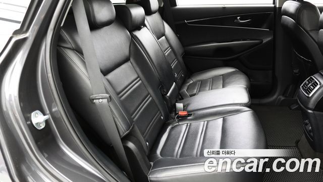 Kia Sorento 2015 — photo 11