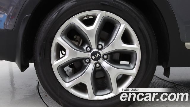 Kia Sorento 2015 — photo 18