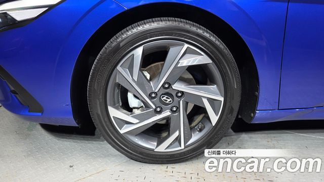 Hyundai AVANTE 2024 — photo 5