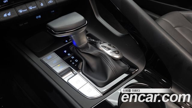 Hyundai AVANTE 2024 — photo 12