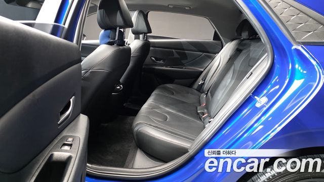 Hyundai AVANTE 2024 — photo 17