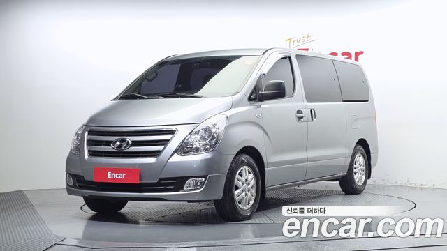 Hyundai Starex 2018 — photo 1