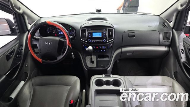 Hyundai Starex 2018 — photo 10
