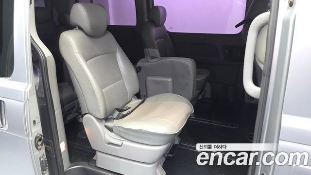 Hyundai Starex 2018 — photo 18