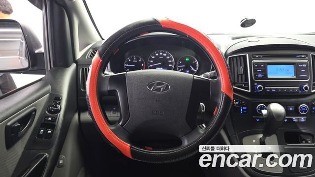 Hyundai Starex 2018 — photo 20