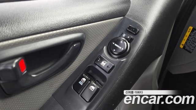 Hyundai Starex 2018 — photo 28